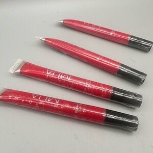 MUA Super Shine Gloss (Poppy)  lip color